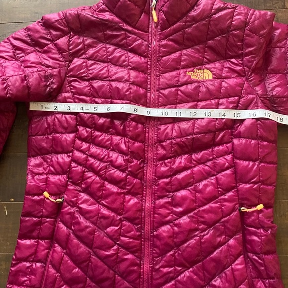 The North Face Thermoball Quilted jacket - Picture 7 of 13